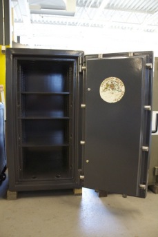 Pre Owned Chatwood Milner 4620 TRTL30X6 Equivalent High Security Safe